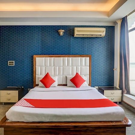 Oyo 71042 Sahara Estate Hotel Gorakhpur Buitenkant foto