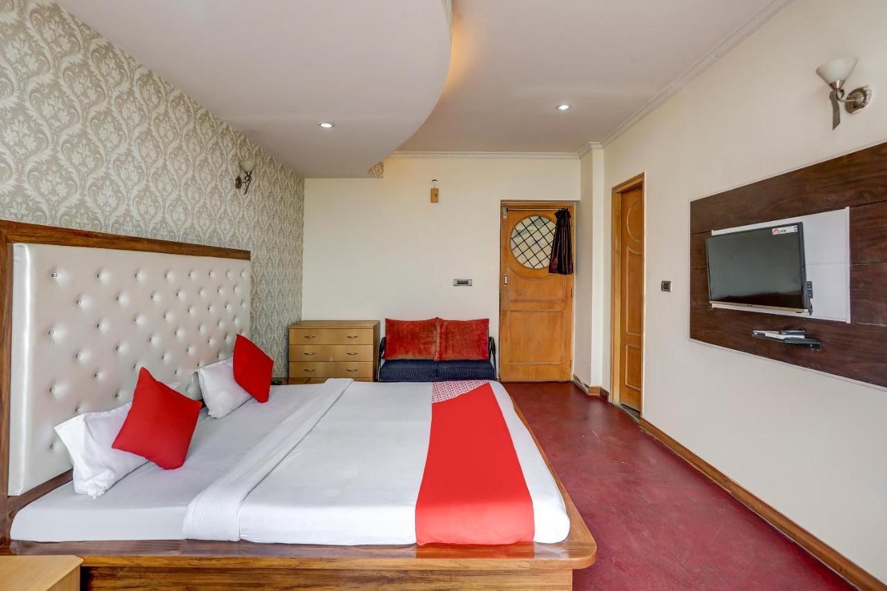 Oyo 71042 Sahara Estate Hotel Gorakhpur Buitenkant foto